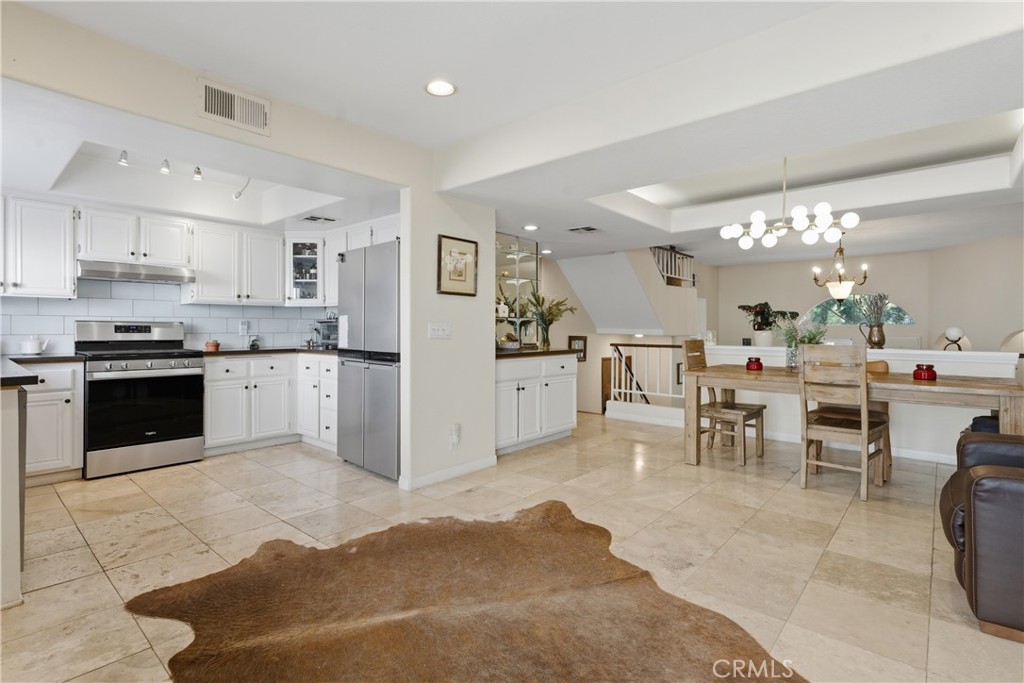 5340 Las Virgenes Road, Unit 11 Calabasas, CA 91302 - Photo 6 of 40