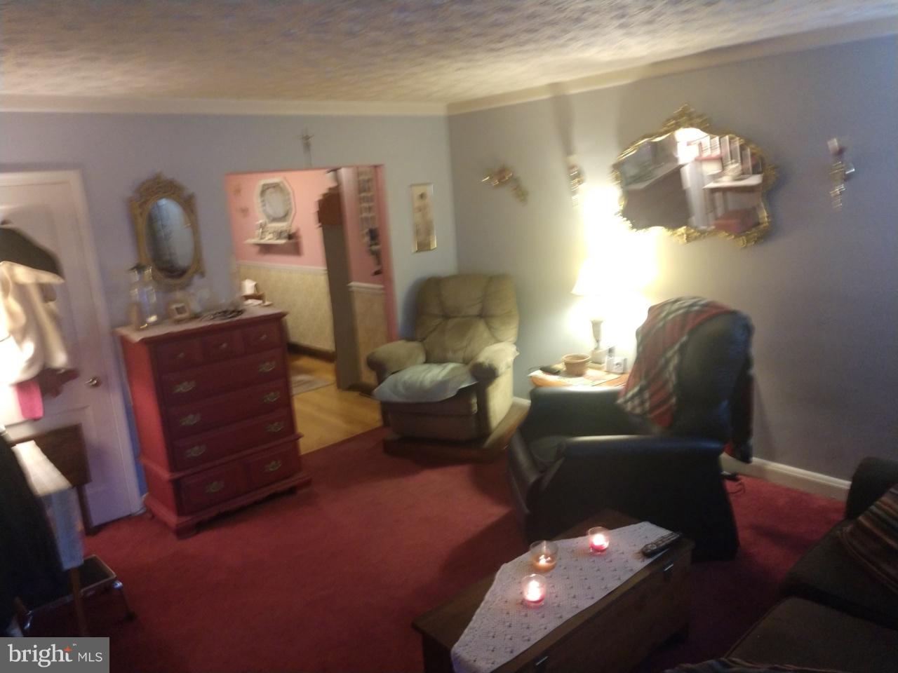 316 Grovethorn Road Middle River, MD 21220 - Photo 3 of 9 Living room