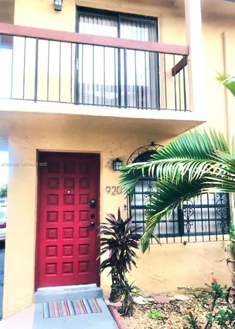 $2,900 | 920 Southwest 7th Avenue, Unit 13, Miami, FL 33130