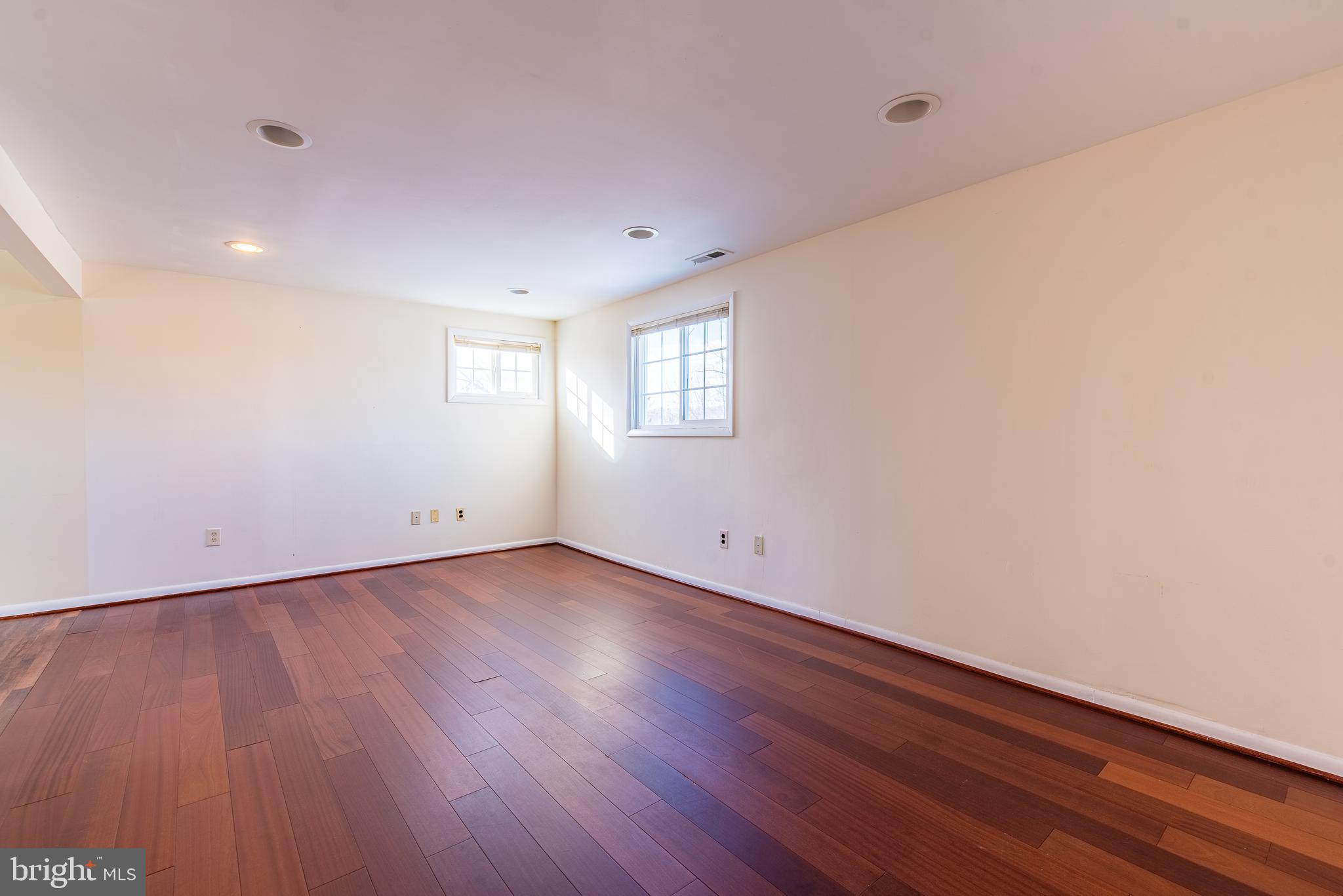 9711 Braddock Road Silver Spring, MD 20903 - Photo 21 of 49 Gallery Image 21