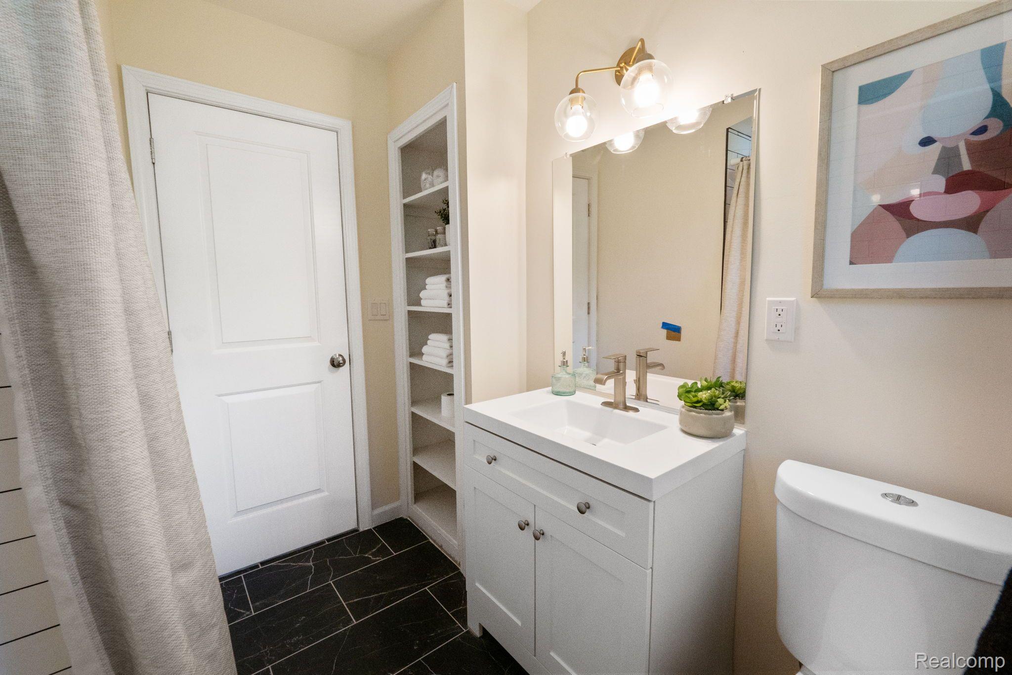 4303 Samoset Road Royal Oak, MI 48073 - Photo 22 of 37