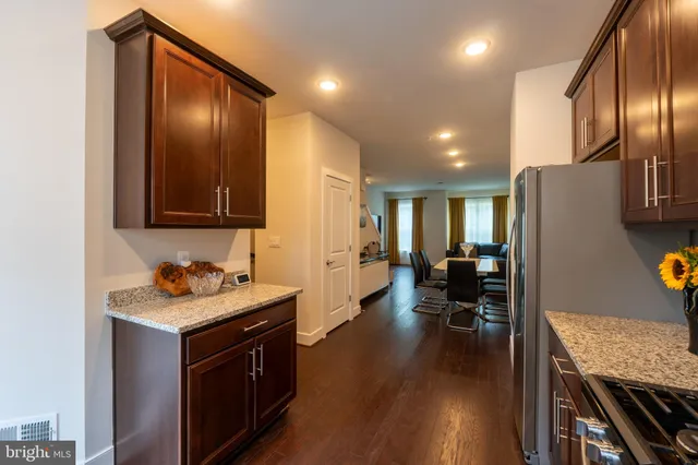 $3,750 | 515 Shorthorn Way, Rockville, MD 20850