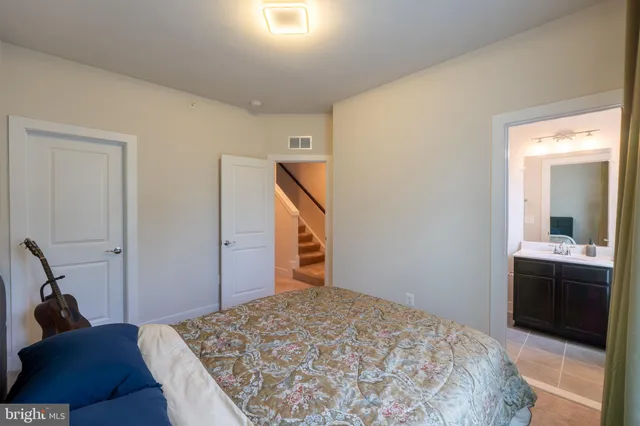 $3,750 | 515 Shorthorn Way, Rockville, MD 20850