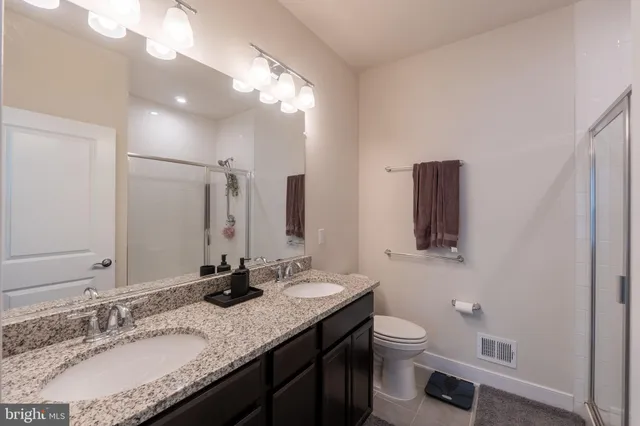 $3,750 | 515 Shorthorn Way, Rockville, MD 20850