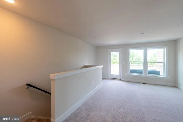 $3,750 | 515 Shorthorn Way, Rockville, MD 20850