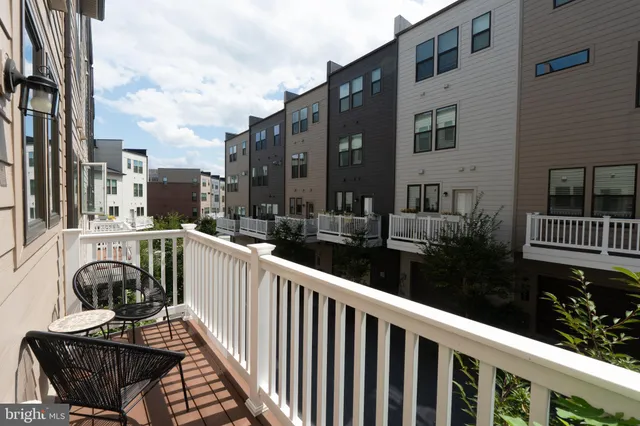 $3,750 | 515 Shorthorn Way, Rockville, MD 20850