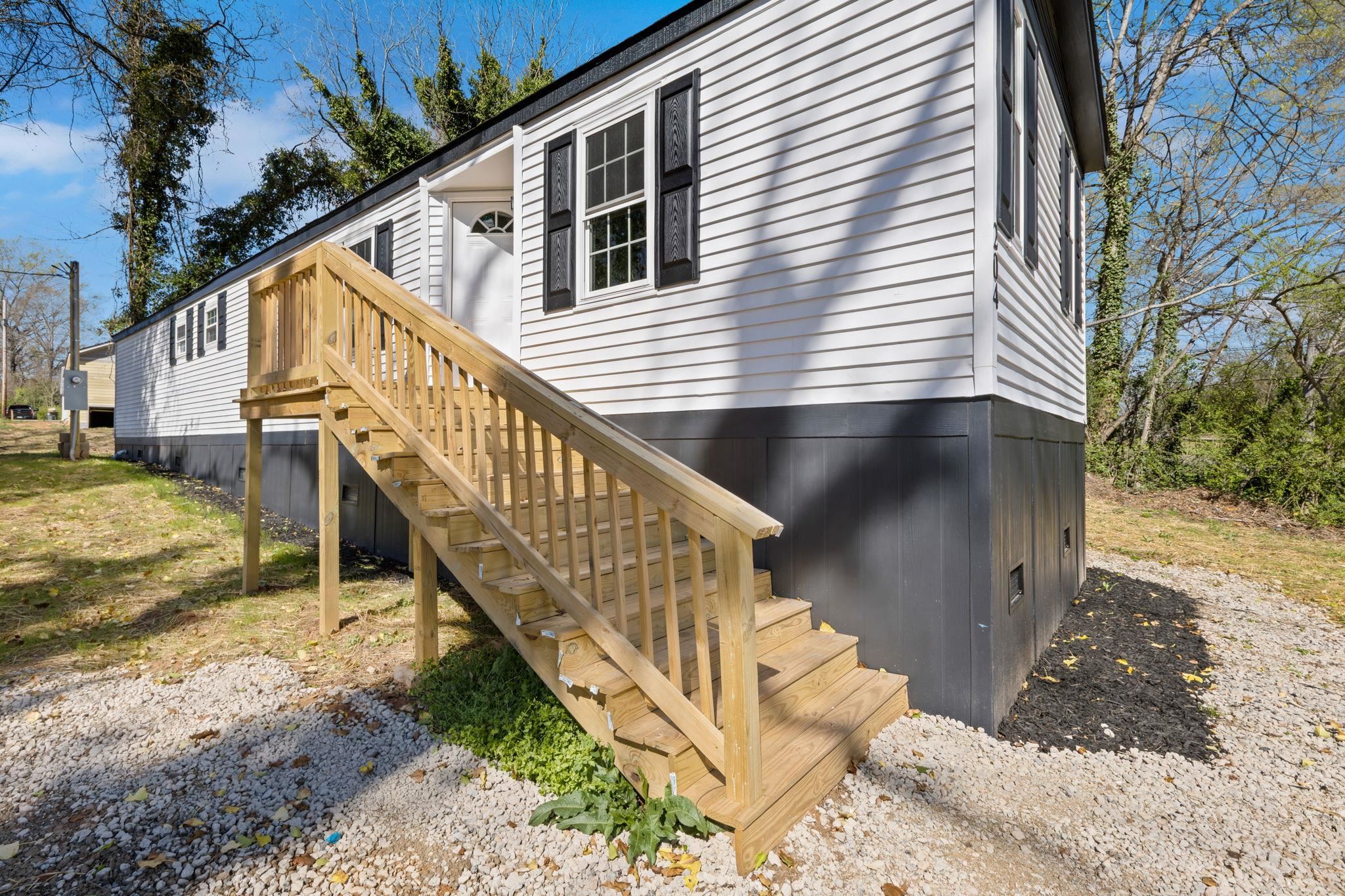 204 Wardlaw Street Union, SC 29379 - Photo 3 of 27