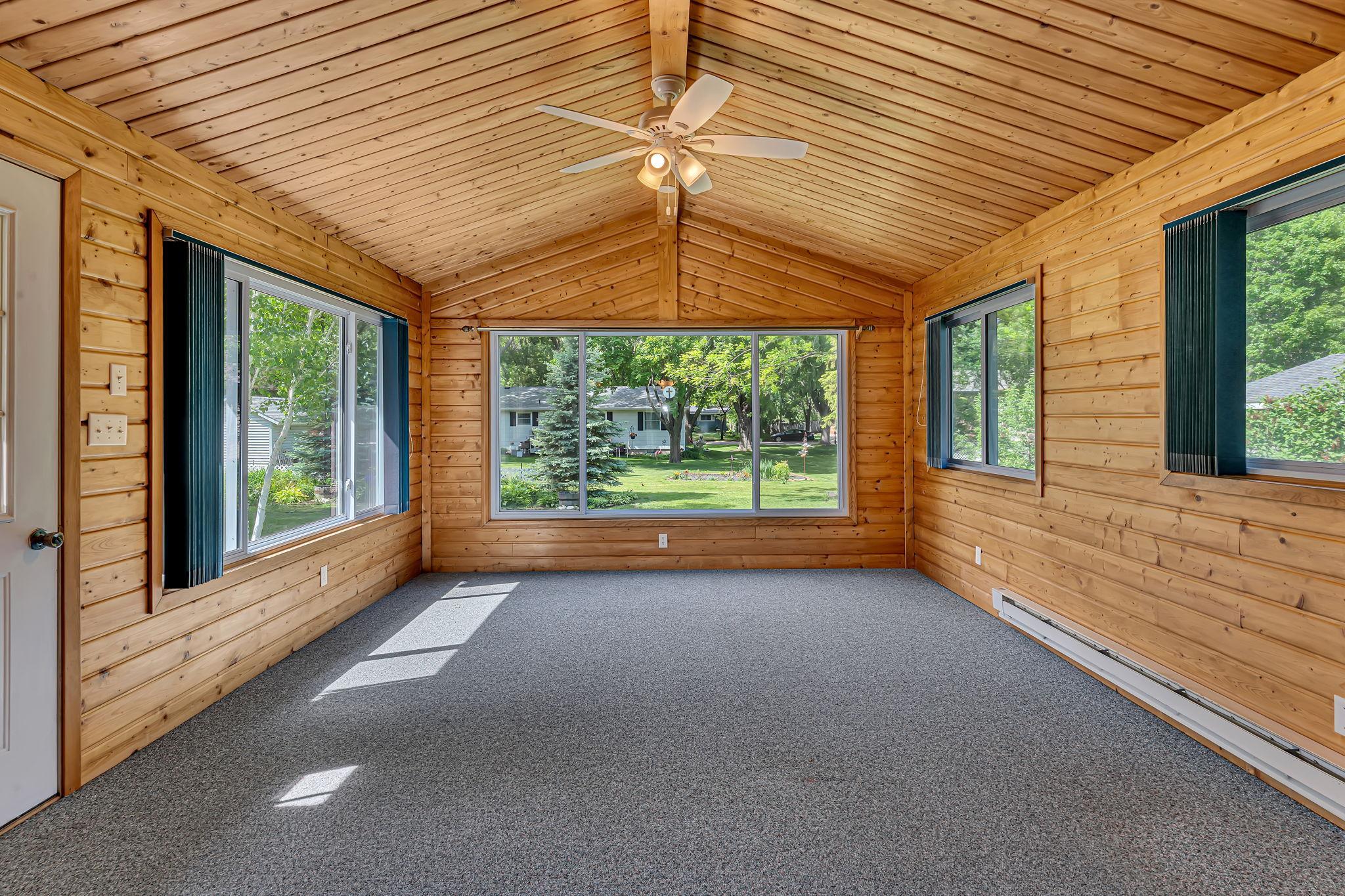 608 26th Avenue Southwest Willmar, MN 56201 - Photo 9 of 38