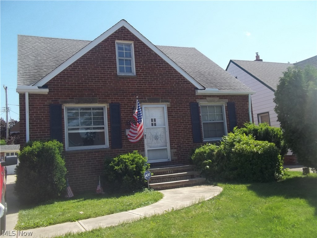 8103 Snow Road Parma, OH 44129 - Photo 1 of 16