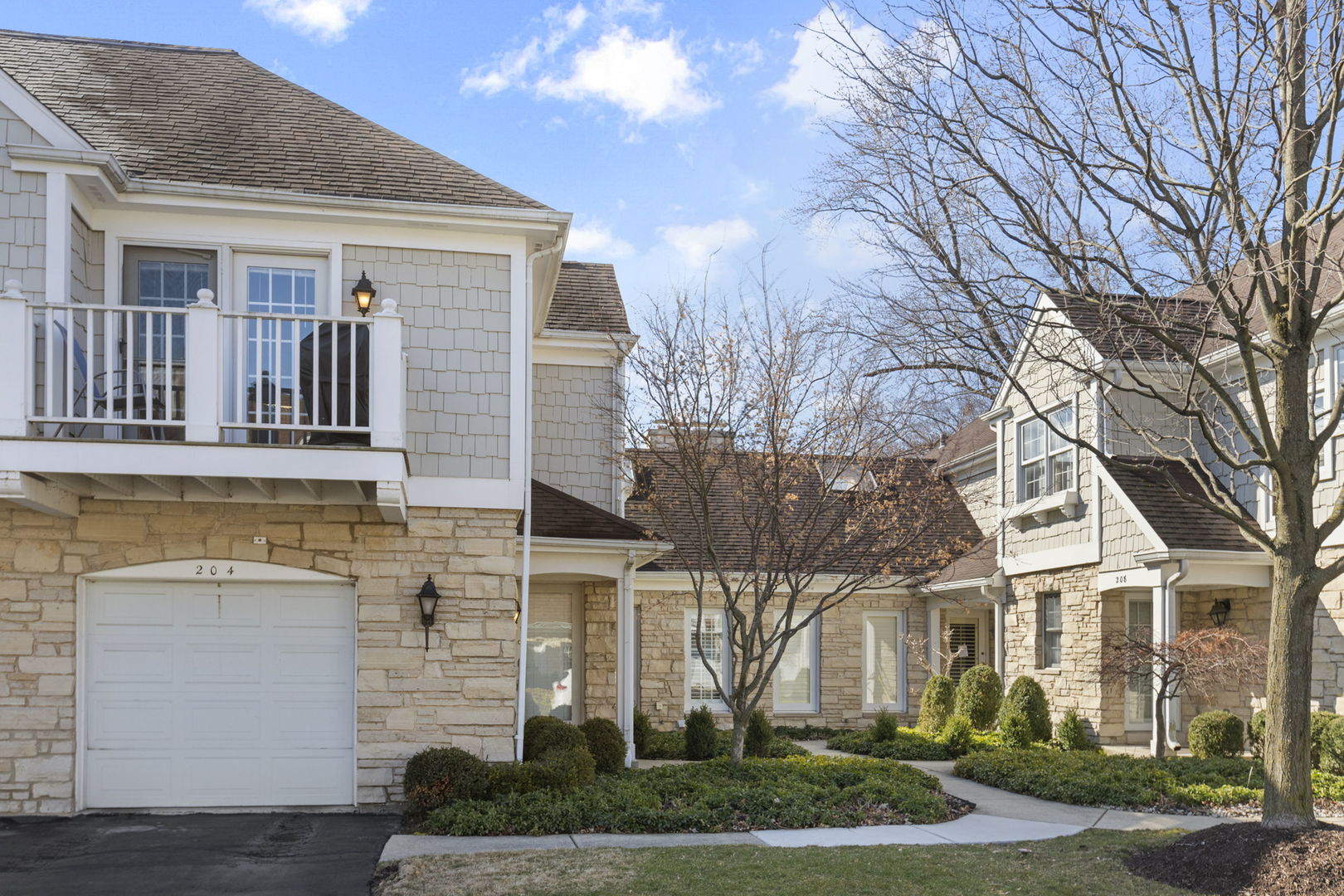 204 Racquet Club Court Hinsdale, IL 60521 - Photo 1 of 1