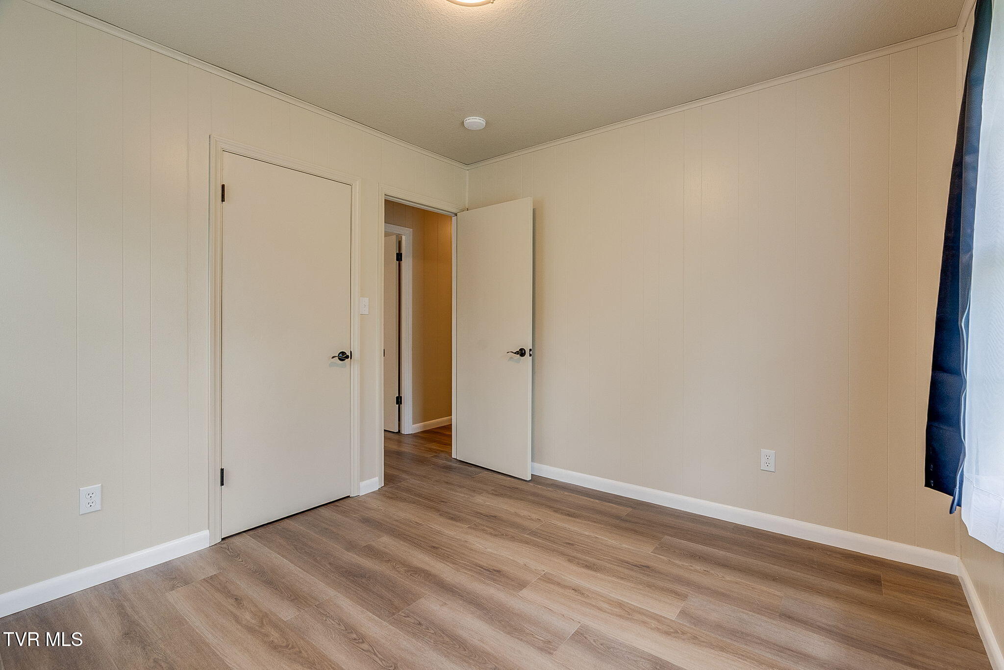 1134 Cooks Valley Road Kingsport, TN 37664 - Photo 20 of 36 016