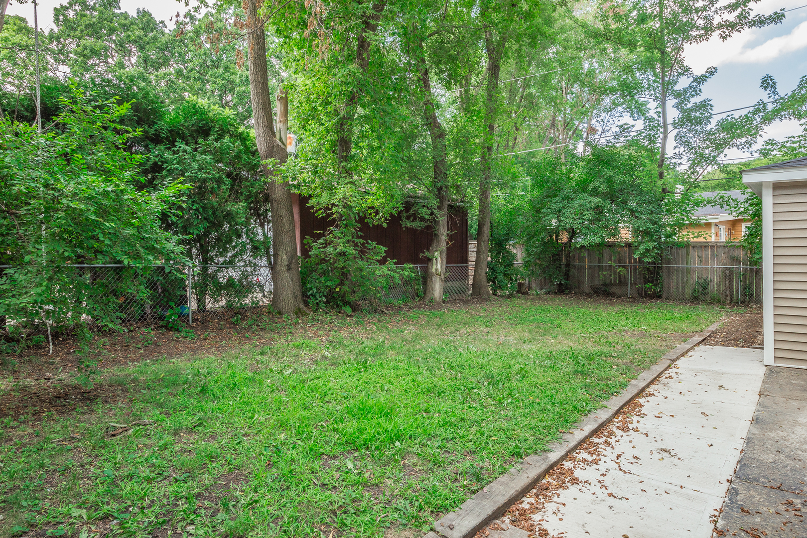 502 Allanson Road Mundelein, IL 60060 - Photo 17 of 18