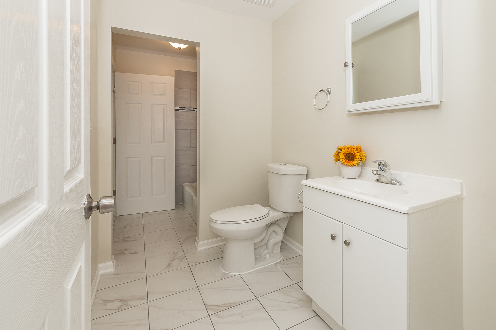 502 Allanson Road Mundelein, IL 60060 - Photo 5 of 18