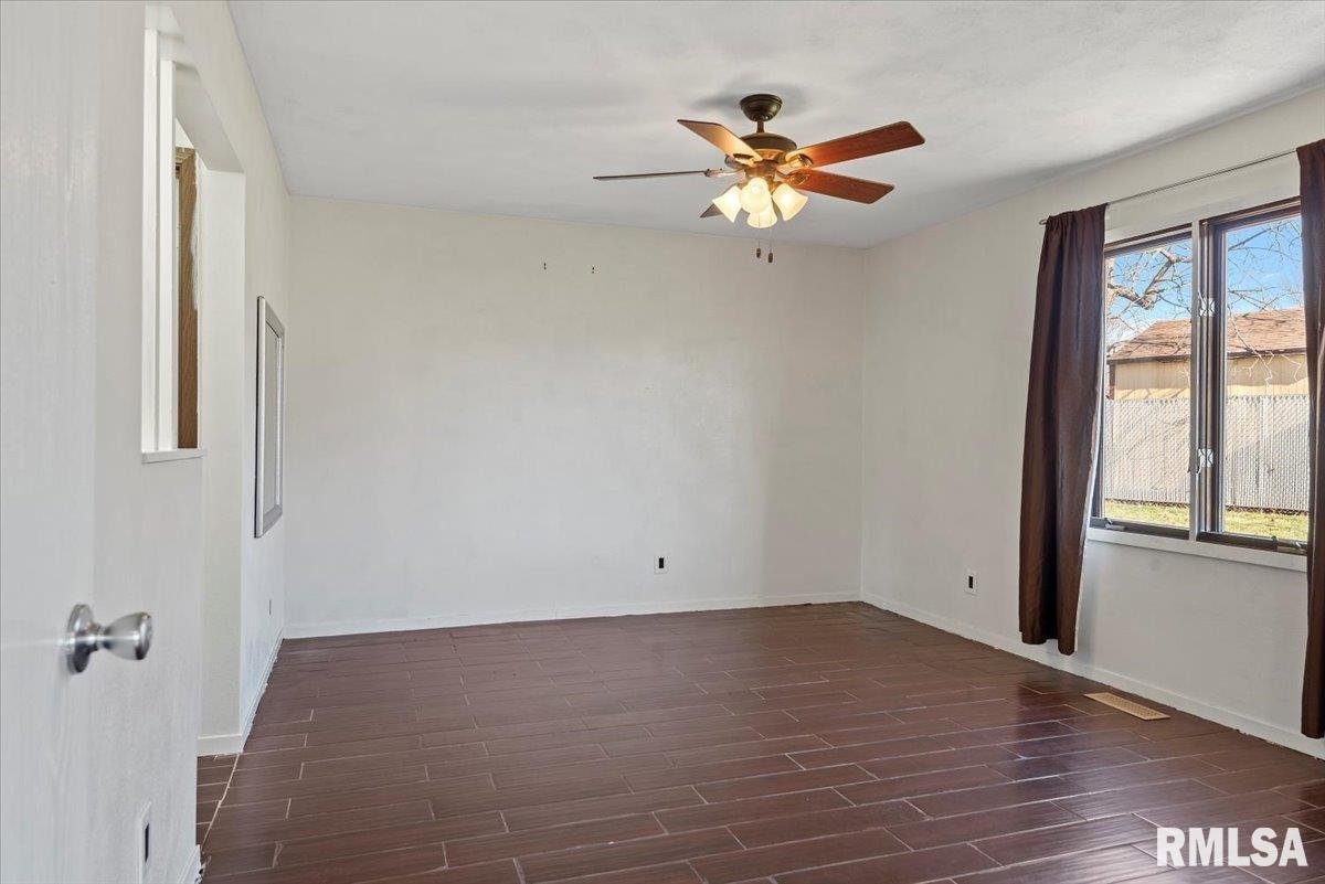 48 Brookside Place Springfield, IL 62704 - Photo 16 of 30 Gallery Image 16