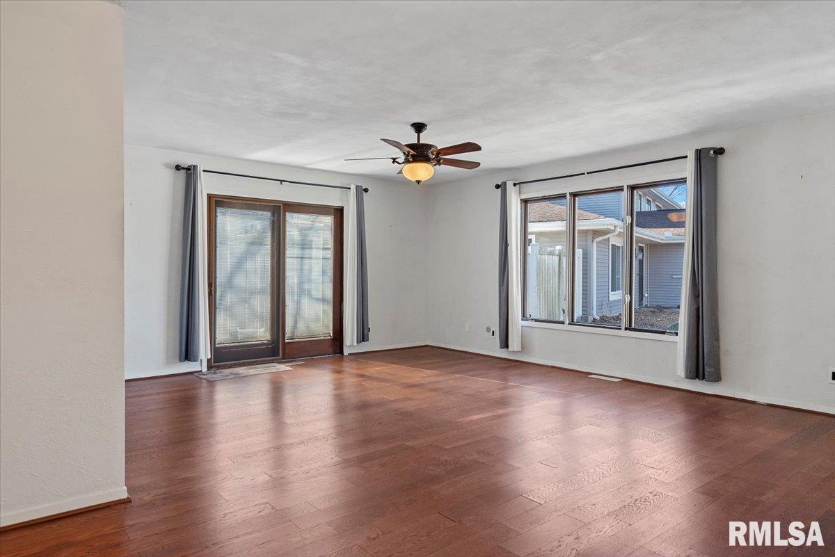 48 Brookside Place Springfield, IL 62704 - Photo 5 of 30 Gallery Image 5
