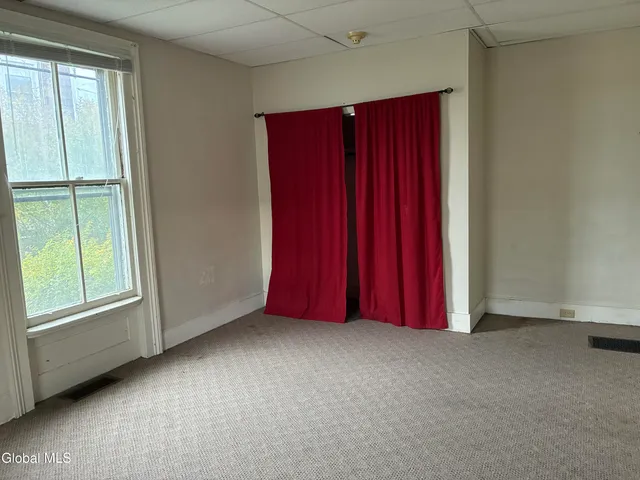 $218,000 | 6 Montgomery Terrace, Fonda, NY 12068