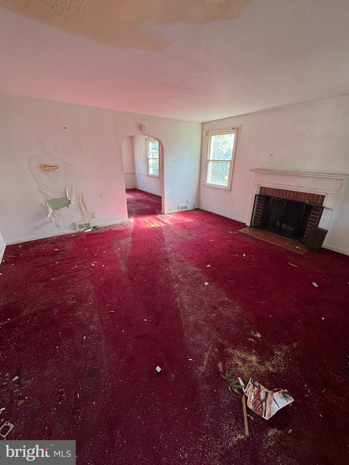1932 Hillenwood Road Baltimore, MD 21239 - Photo 2 of 12 Gallery Image 2