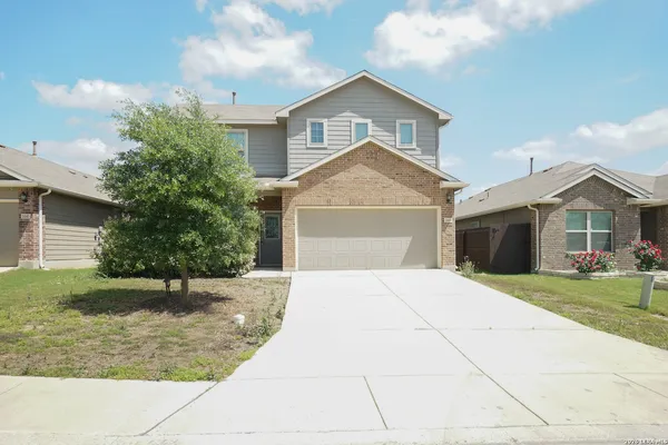 $1,950 | 2449 McCrae, New Braunfels, TX 78130