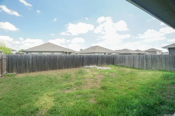 $1,950 | 2449 McCrae, New Braunfels, TX 78130