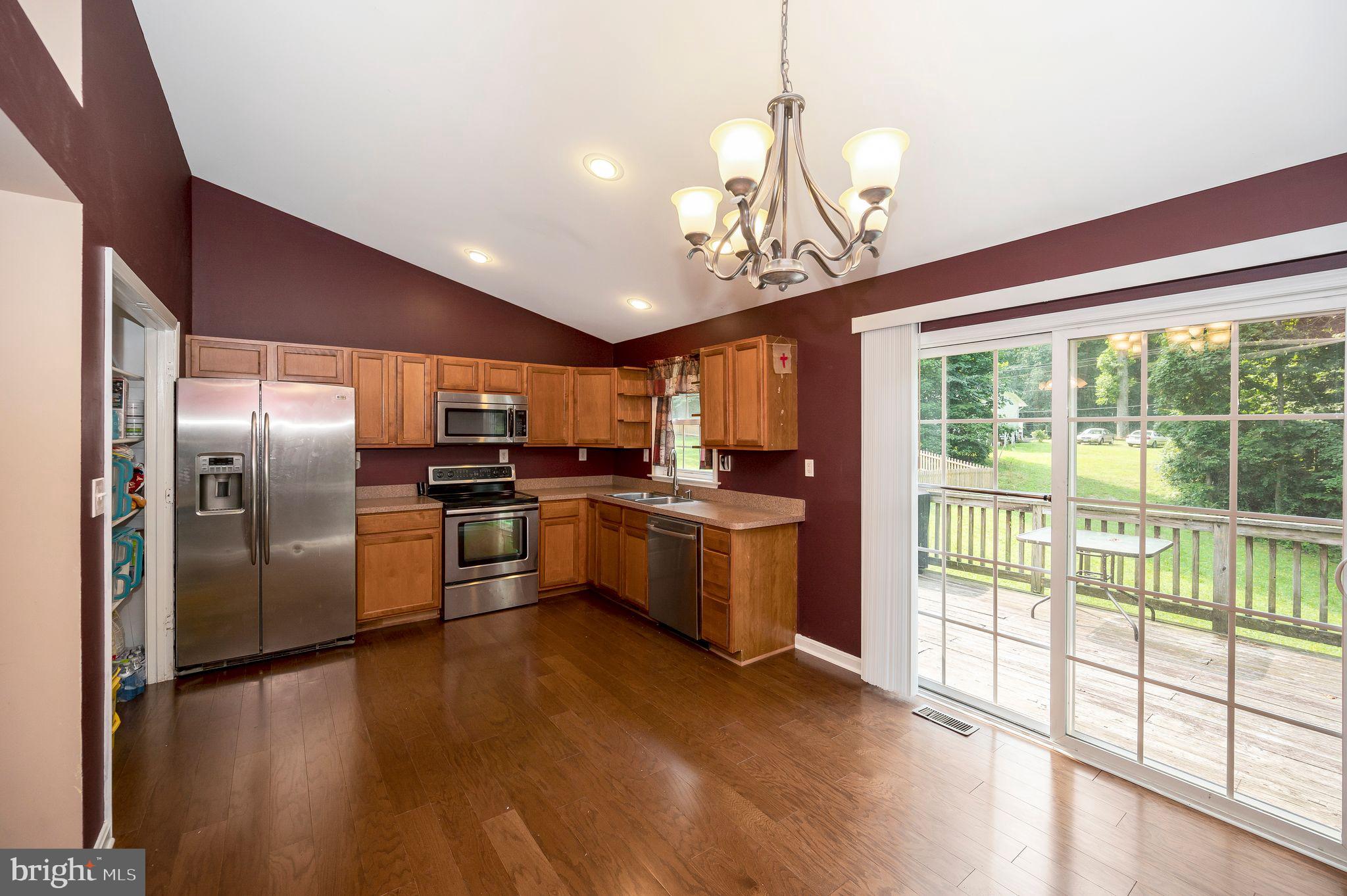 12100 Shortleaf Road Ruther Glen, VA 22546 - Photo 11 of 37 Gallery Image 11