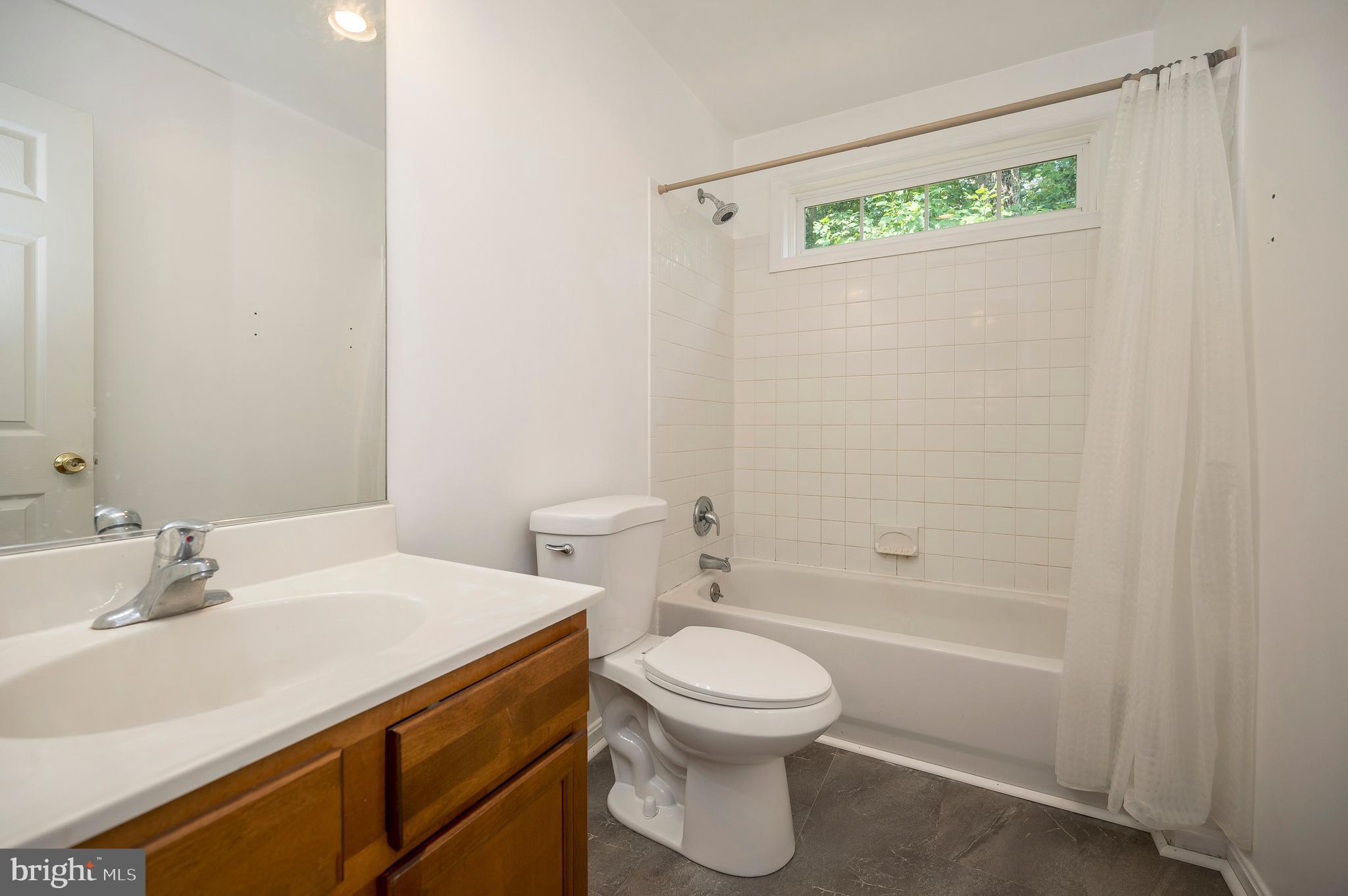 12100 Shortleaf Road Ruther Glen, VA 22546 - Photo 13 of 37 Gallery Image 13