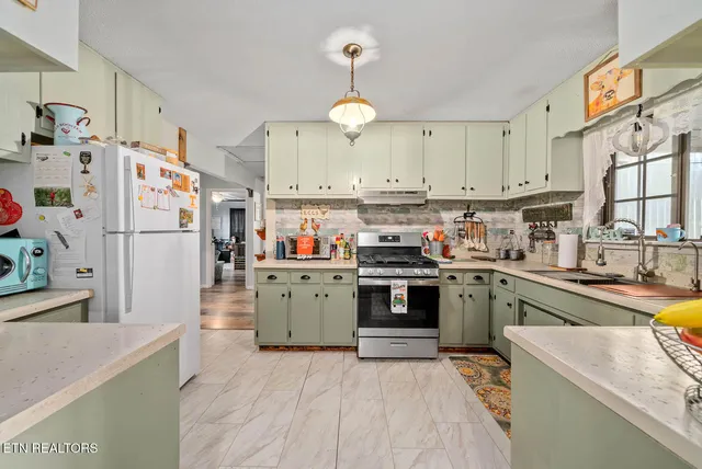 $449,000 | 769 Christenson Road, Deer Lodge, TN 37726