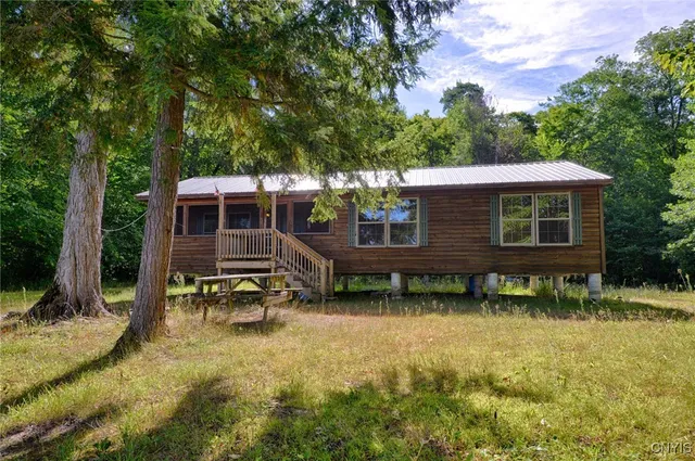 $285,000 | 44 Brown Road, Macomb, NY 13654