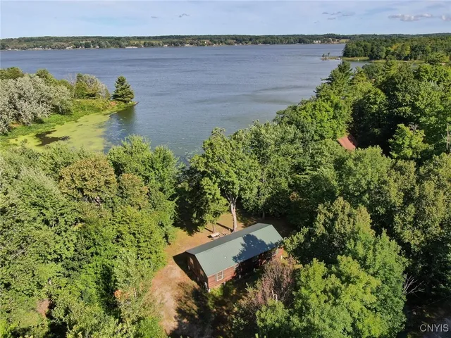 $285,000 | 44 Brown Road, Macomb, NY 13654