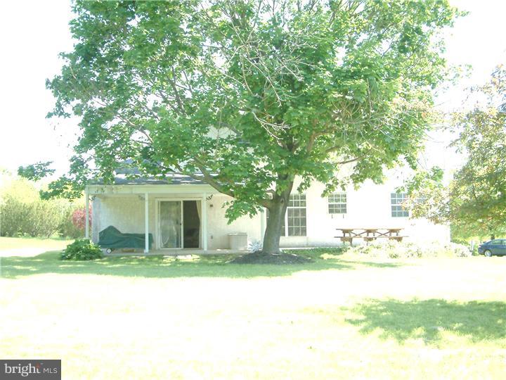 905 Fillmore Road Norristown, PA 19403 - Photo 3 of 15 Exterior Back