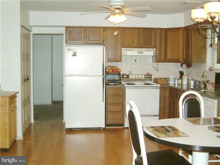 905 Fillmore Road Norristown, PA 19403 - Photo 5 of 15 Kitchen
