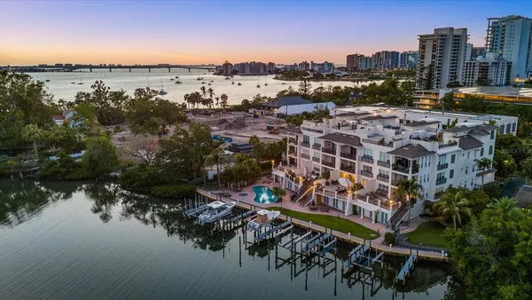 $2,799,000 | 888 South Orange Avenue, Unit 2C, Sarasota, FL 34236