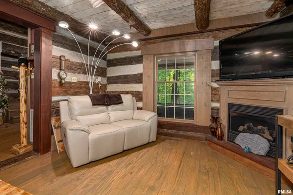 $289,000 | 220 Timber Ridge Lane, Jonesboro, IL 62952