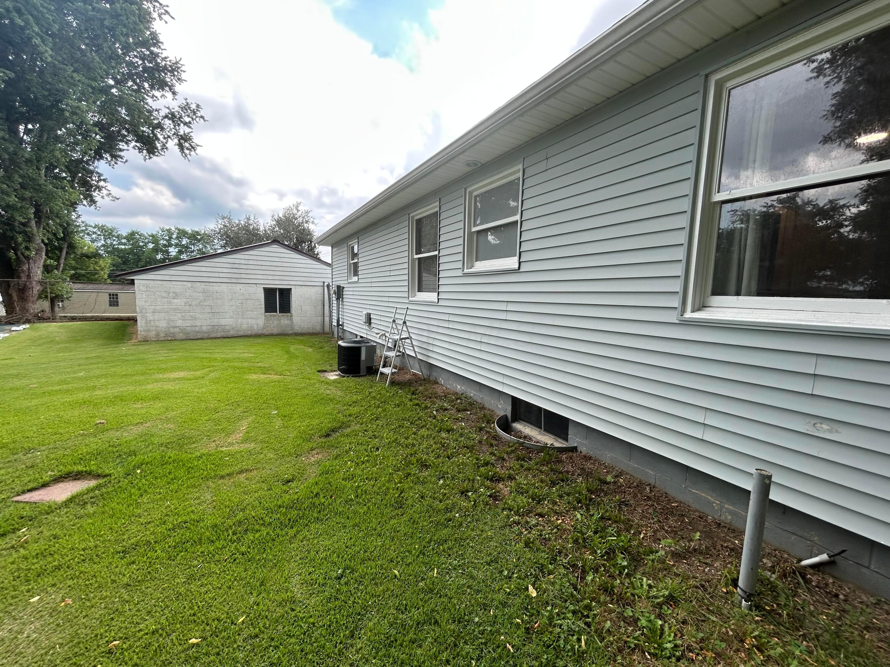 930 Lake Road Southeast Lancaster, OH 43130 - Photo 27 of 31 IMG_9152