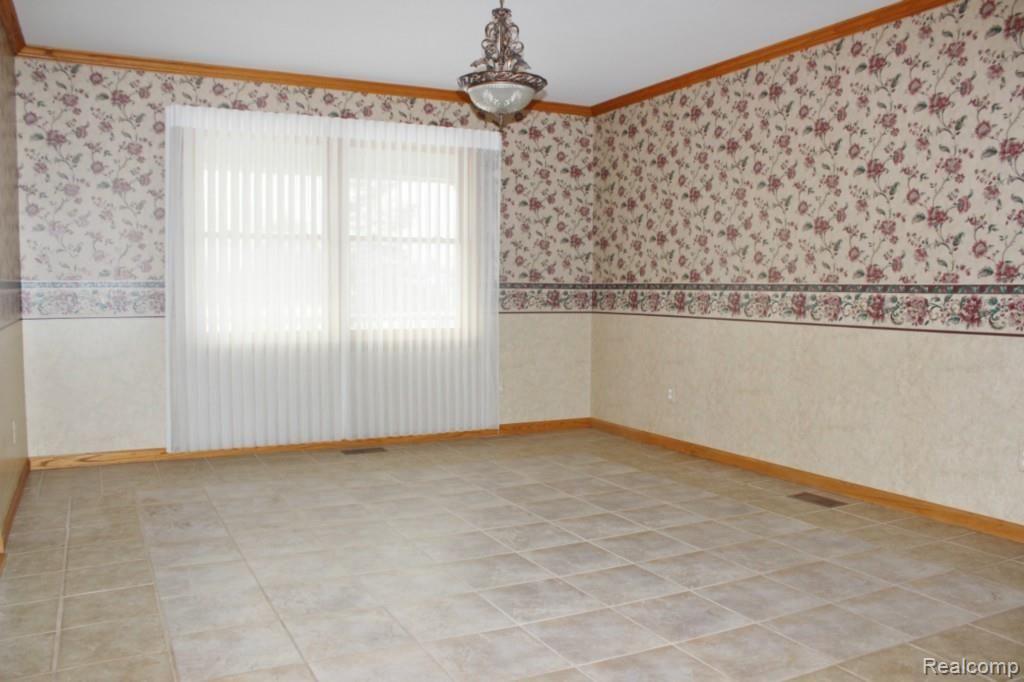12320 Masters Road Memphis, MI 48041 - Photo 16 of 51 044 (1280x853).jpg
