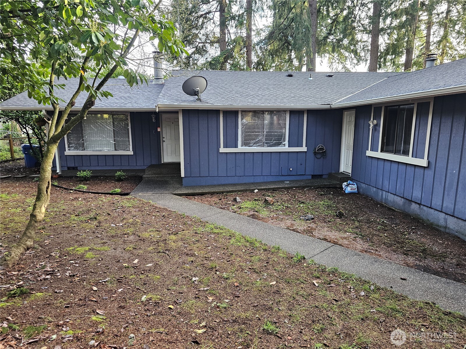 2786 Old Military Road Steilacoom, WA 98388 - Photo 2 of 12