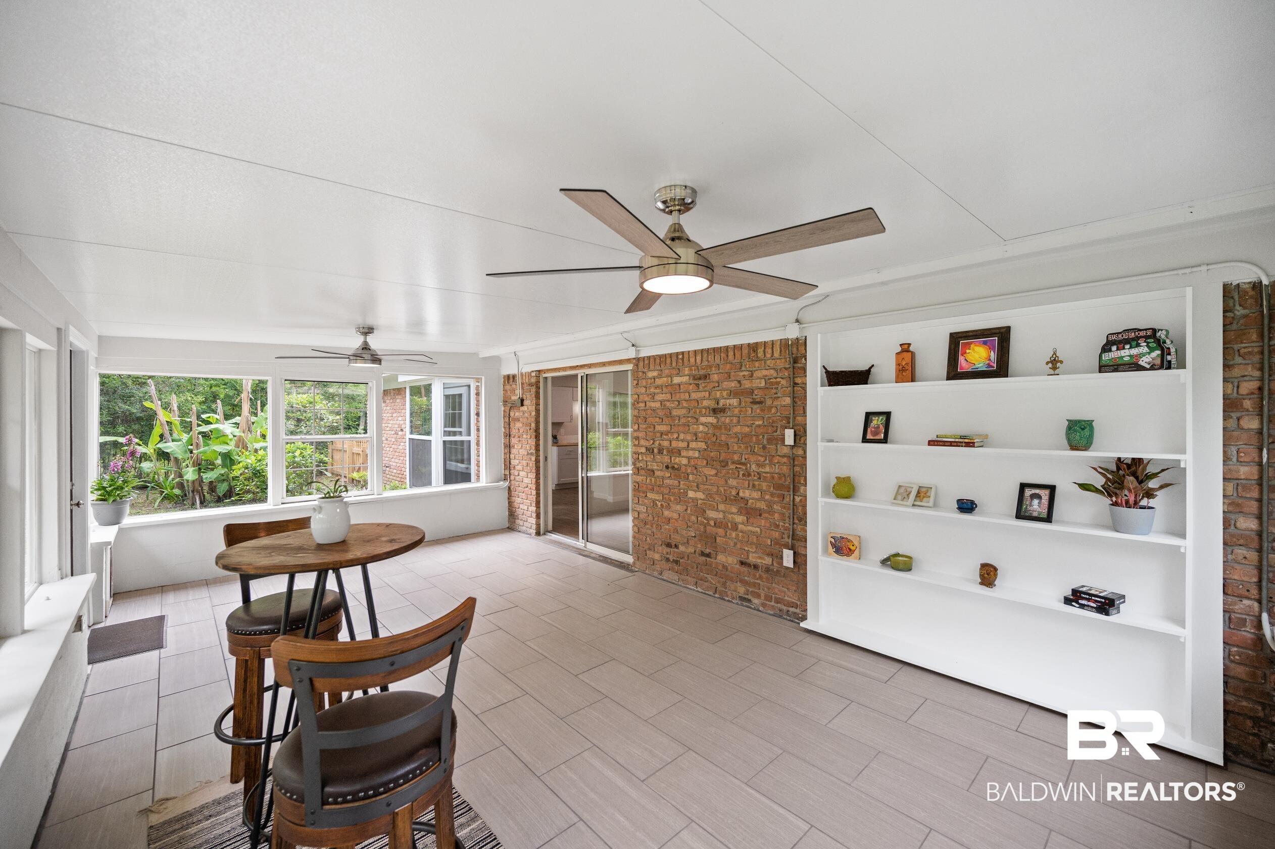 6012 Booker Circle Mobile, AL 36693 - Photo 29 of 34 Sun Room
