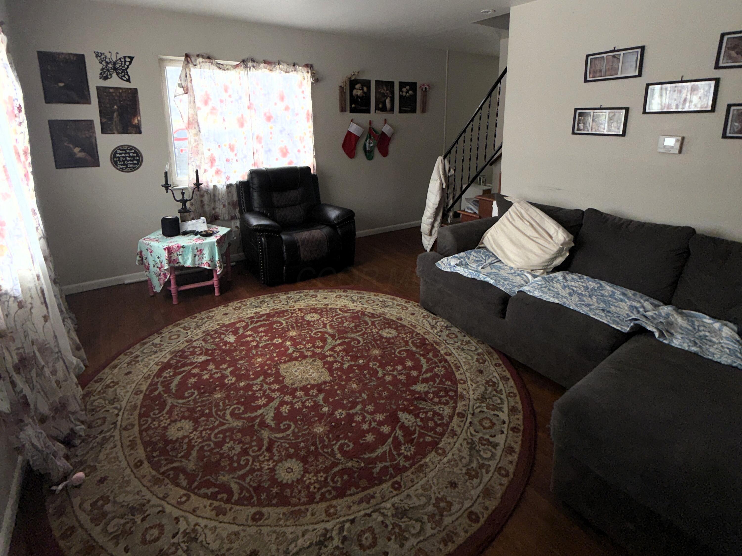 4645 Sandy Lane Road, Unit AD Columbus, OH 43224 - Photo 38 of 44 D - Living Room