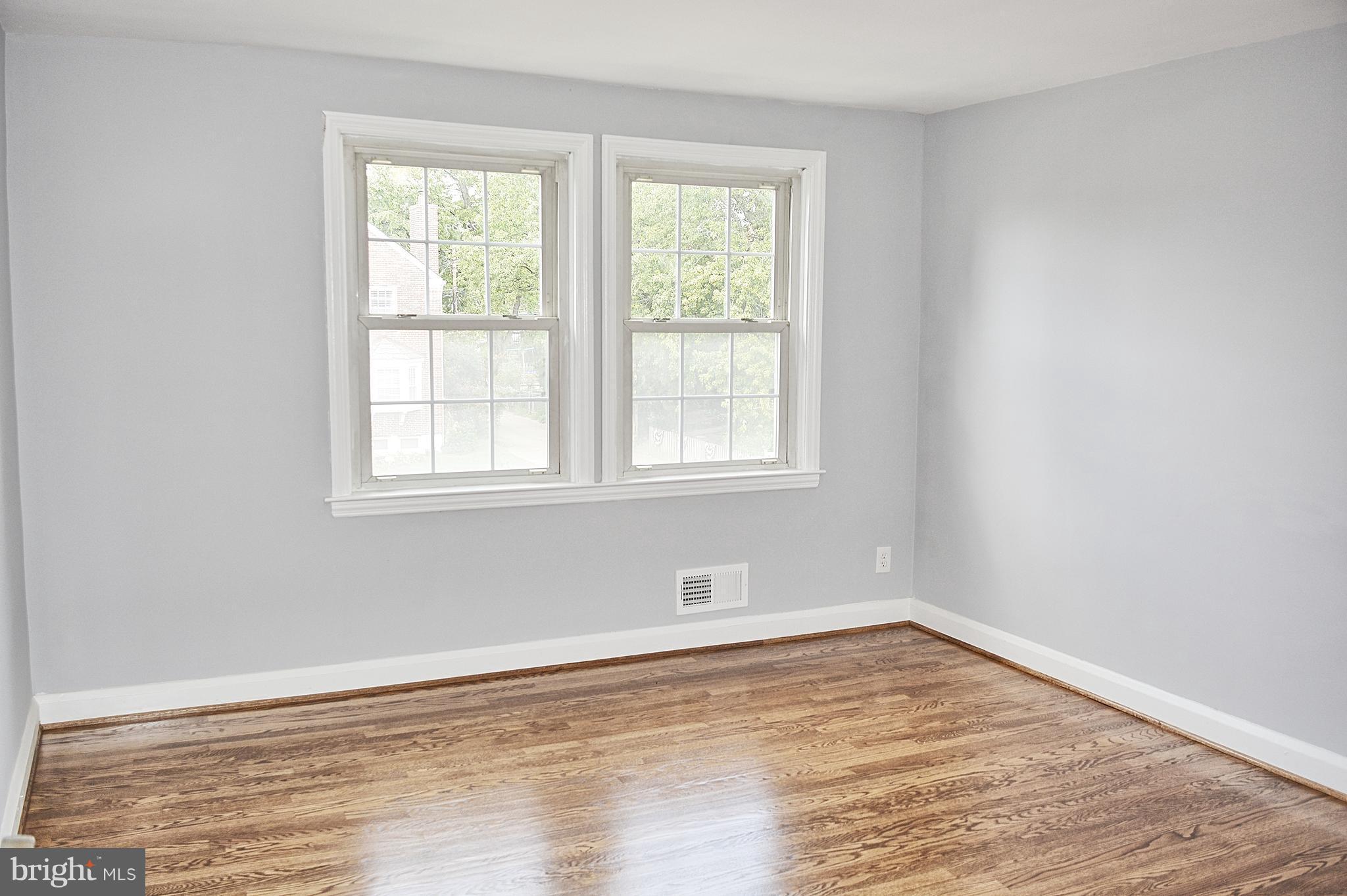 423 Lambeth Road Baltimore, MD 21228 - Photo 12 of 18 Bedroom
