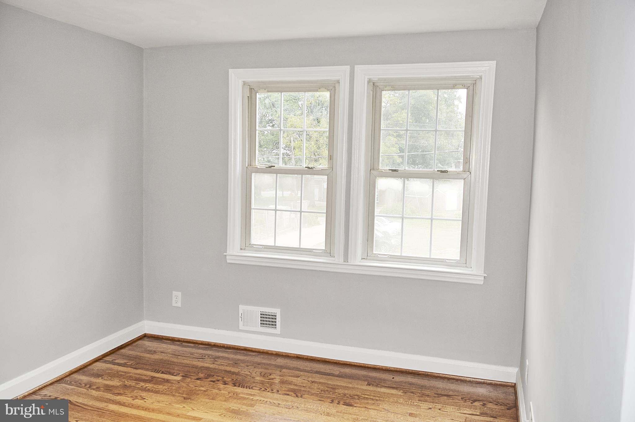423 Lambeth Road Baltimore, MD 21228 - Photo 14 of 18 Bedroom