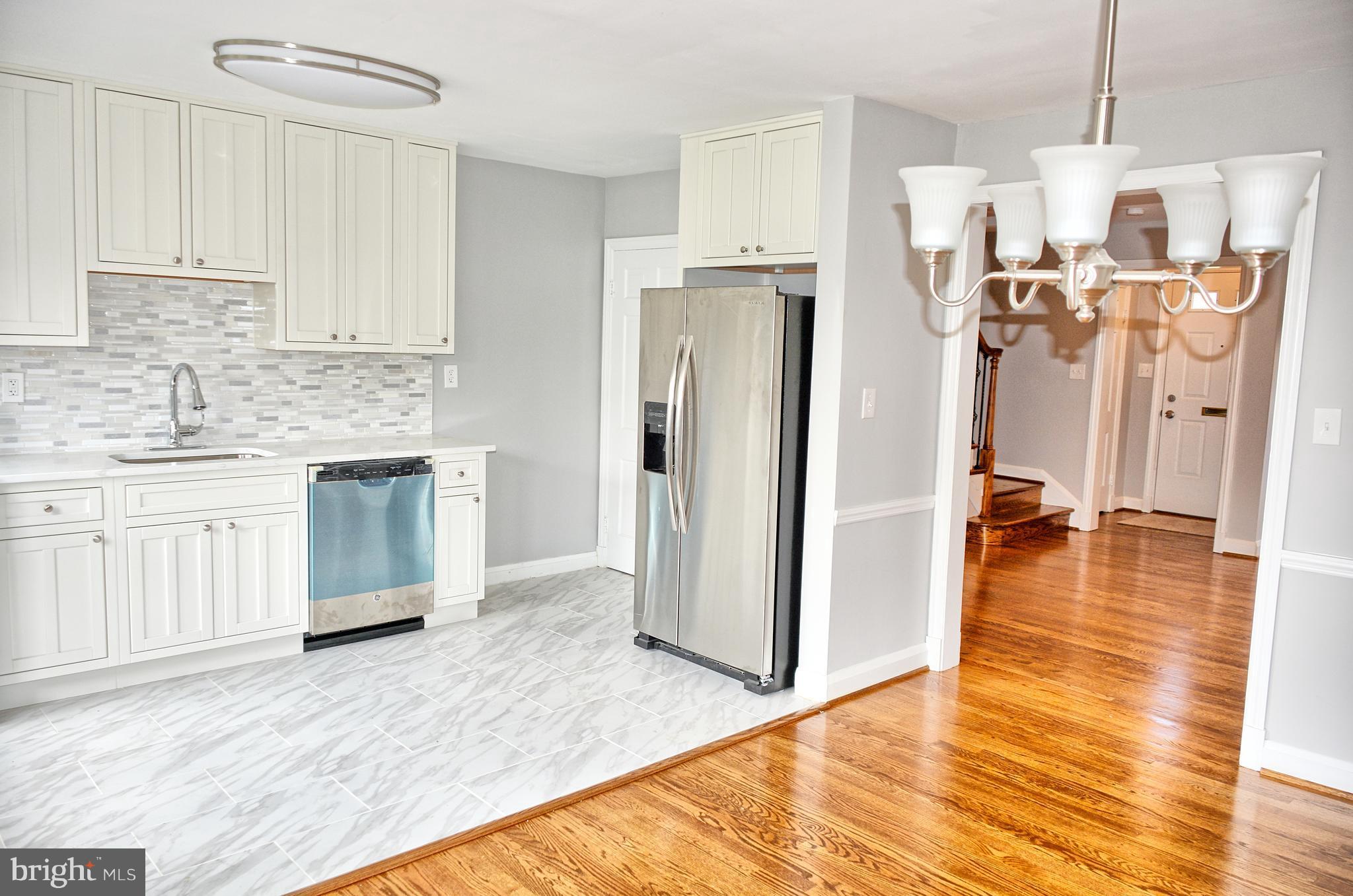 423 Lambeth Road Baltimore, MD 21228 - Photo 8 of 18 Kitchen