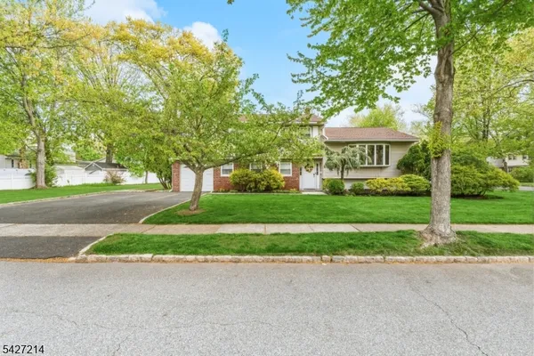 $795,000 | 85 Redwood Road, Springfield, NJ 07081