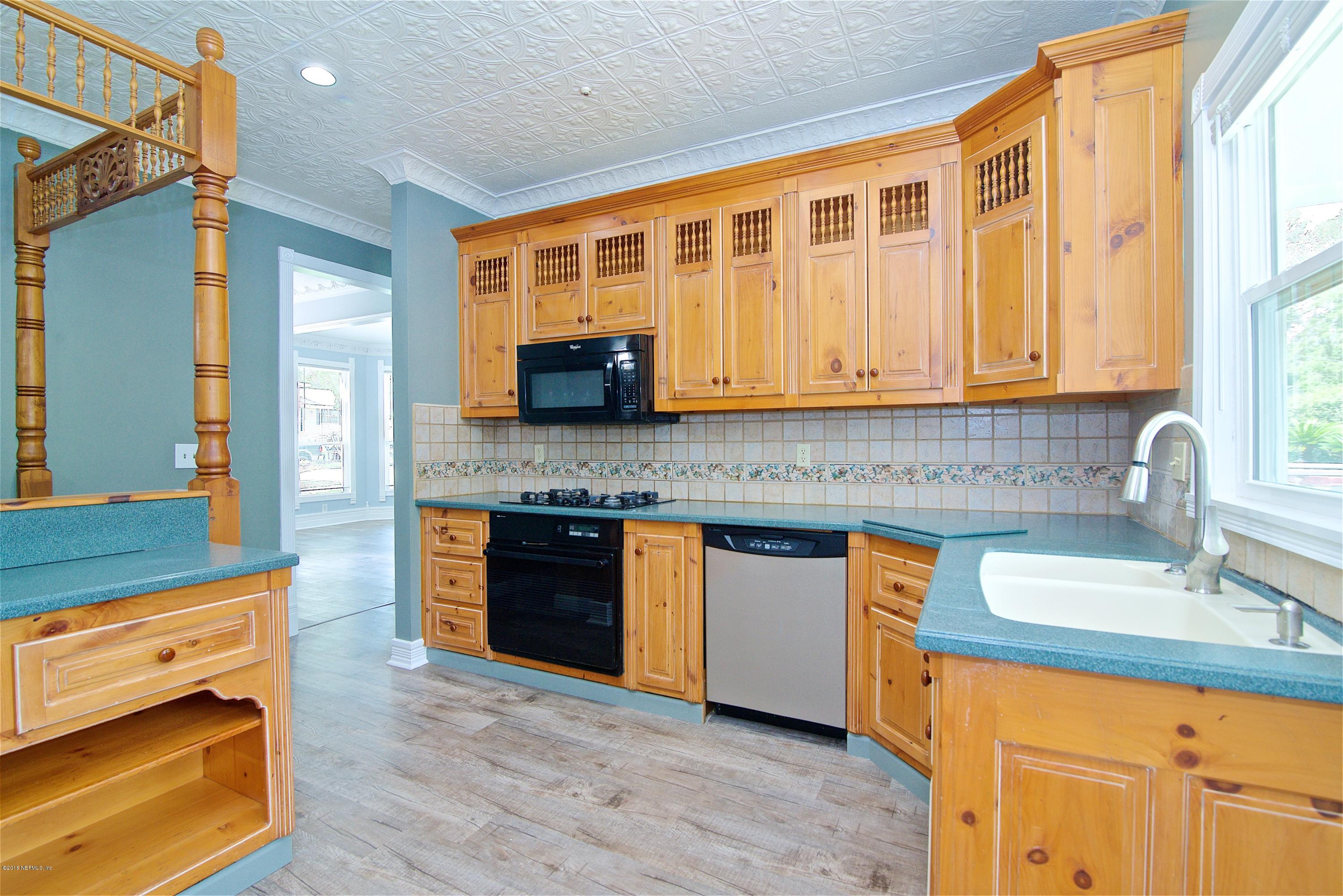 6445 Heidi Road Jacksonville, FL 32277 - Photo 20 of 26 Kitchen