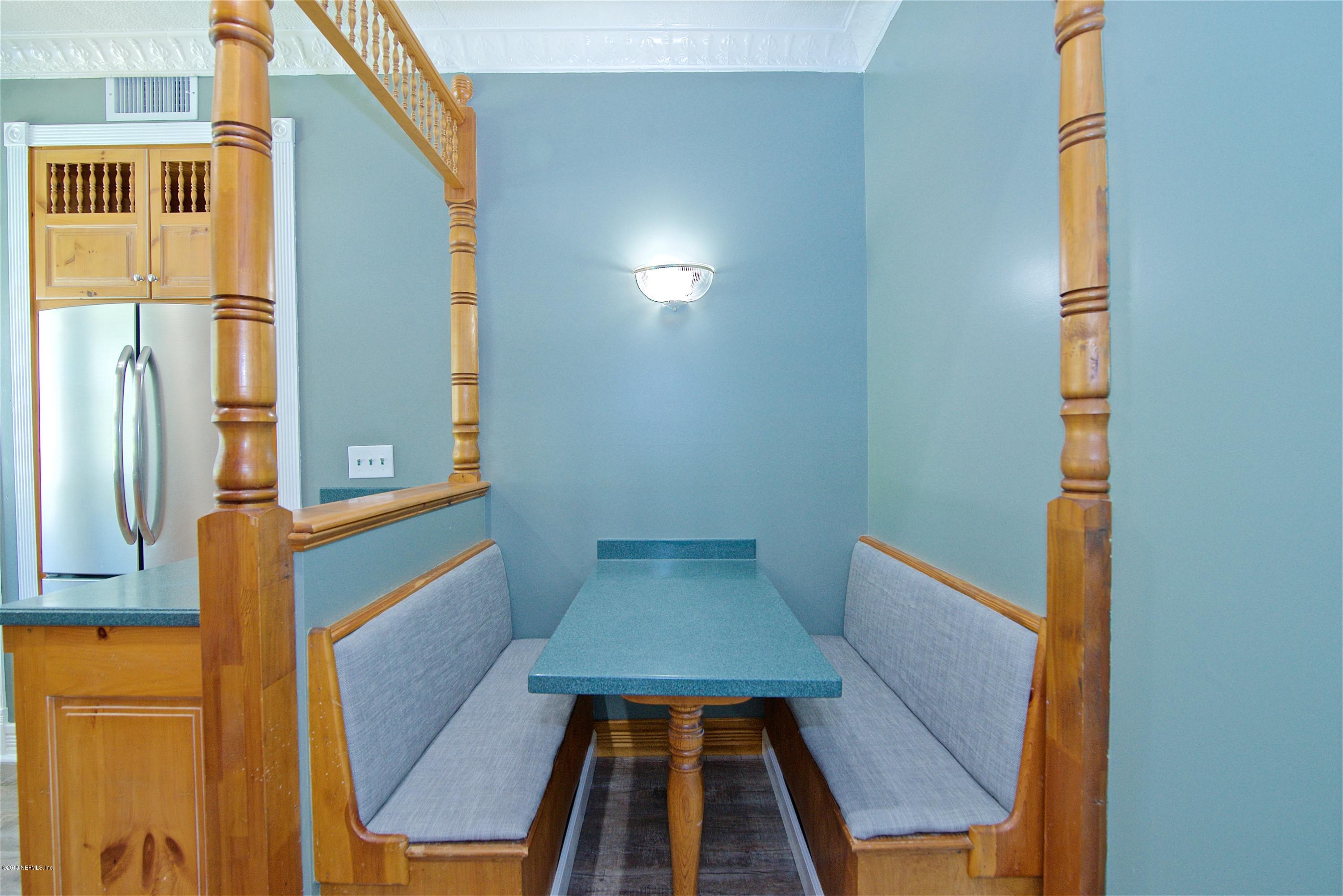 6445 Heidi Road Jacksonville, FL 32277 - Photo 21 of 26 Table or Booth?