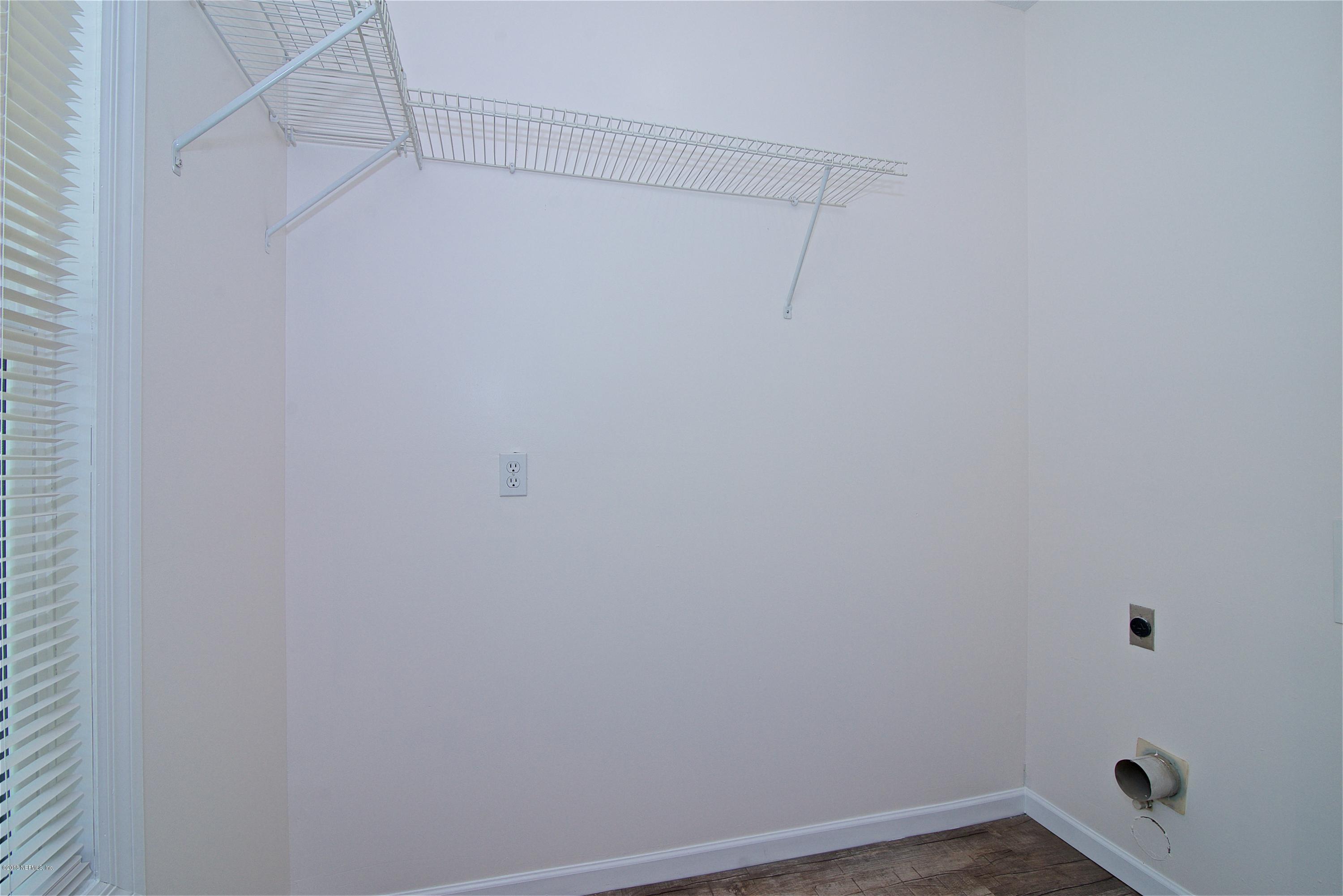 6445 Heidi Road Jacksonville, FL 32277 - Photo 22 of 26 Laundry/Pantry
