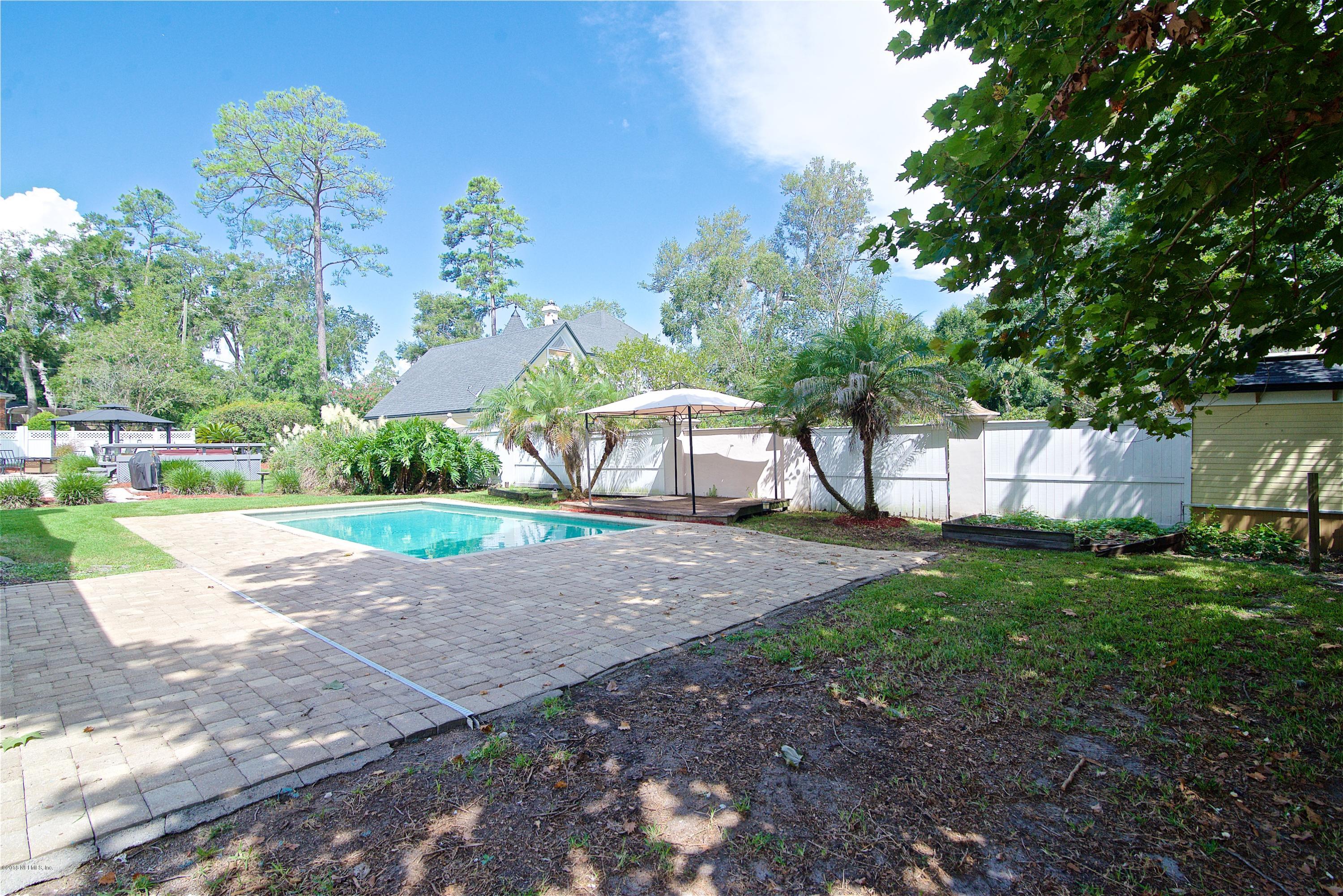 6445 Heidi Road Jacksonville, FL 32277 - Photo 23 of 26 Backyard