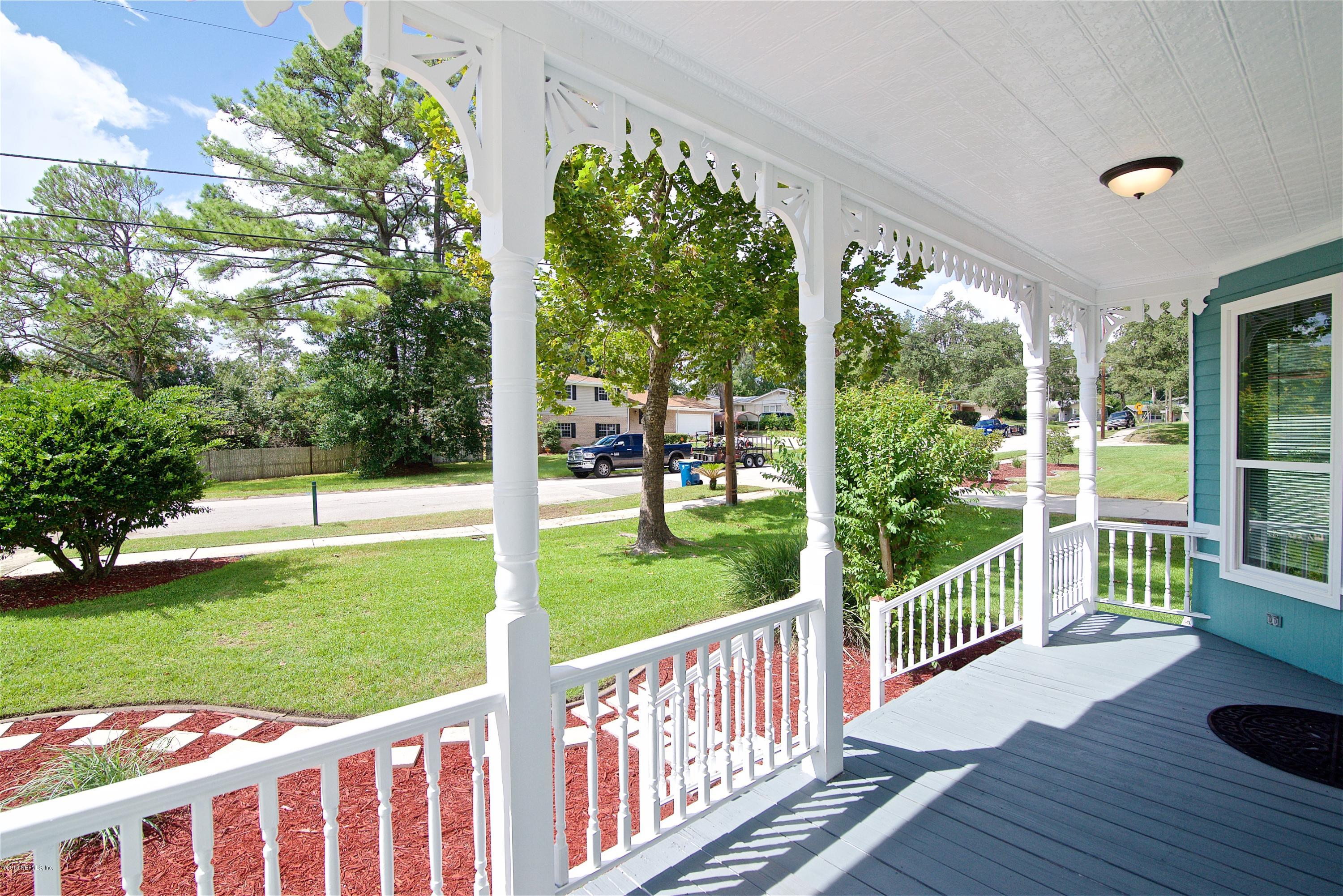 6445 Heidi Road Jacksonville, FL 32277 - Photo 5 of 26 Wrap around porch