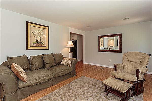 23 Emery Road Townsend, MA 01469 - Photo 14 of 29