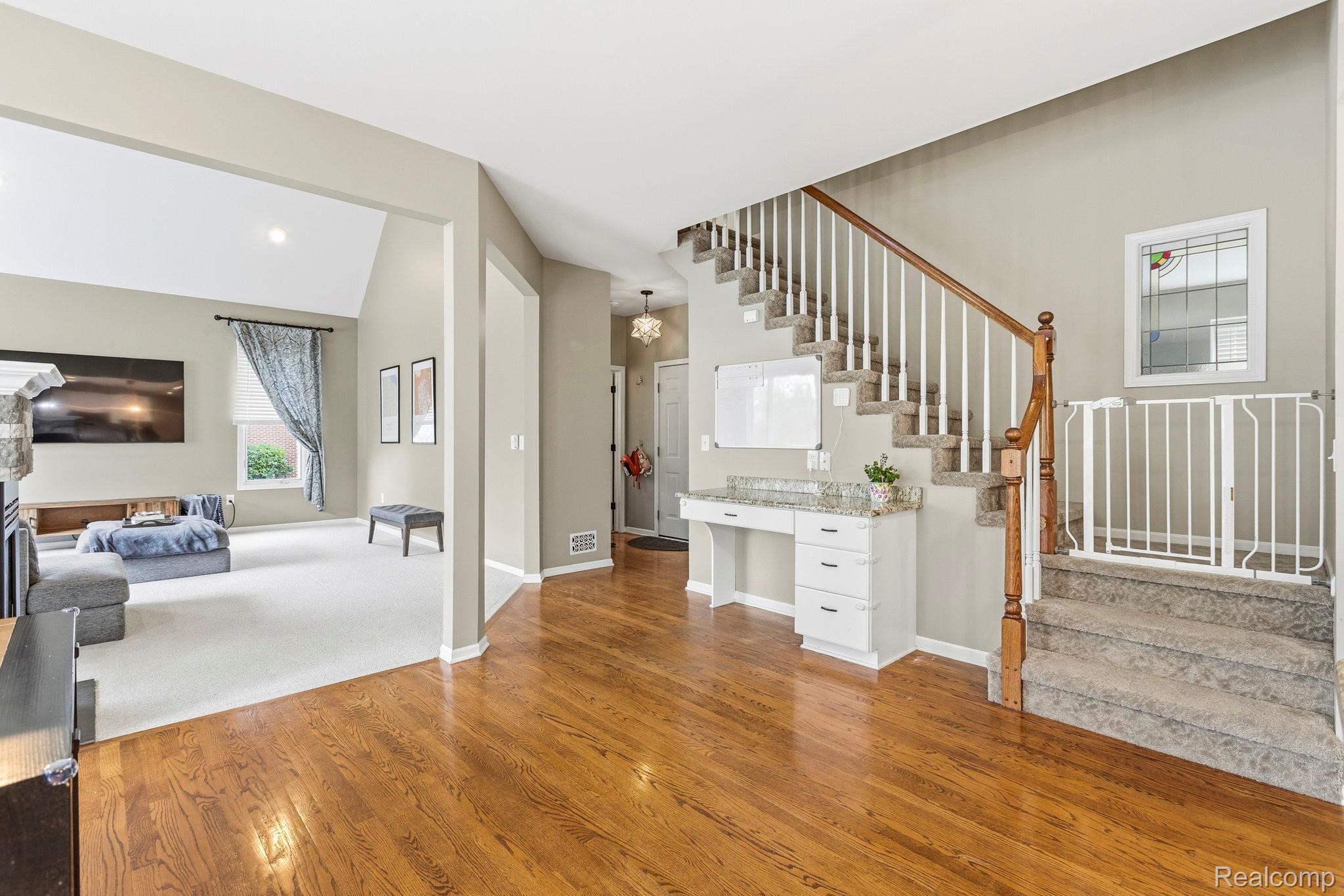 3772 Fawn Drive Rochester, MI 48306 - Photo 16 of 56 33-web-or-mls-3772 Fawn Dr - Interior (14 of 45).jpg