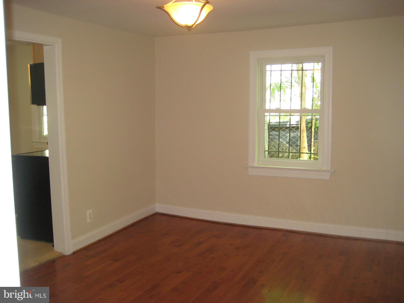 2611 Pomeroy Road Southeast Washington, DC 20020 - Photo 10 of 25 Dining Room