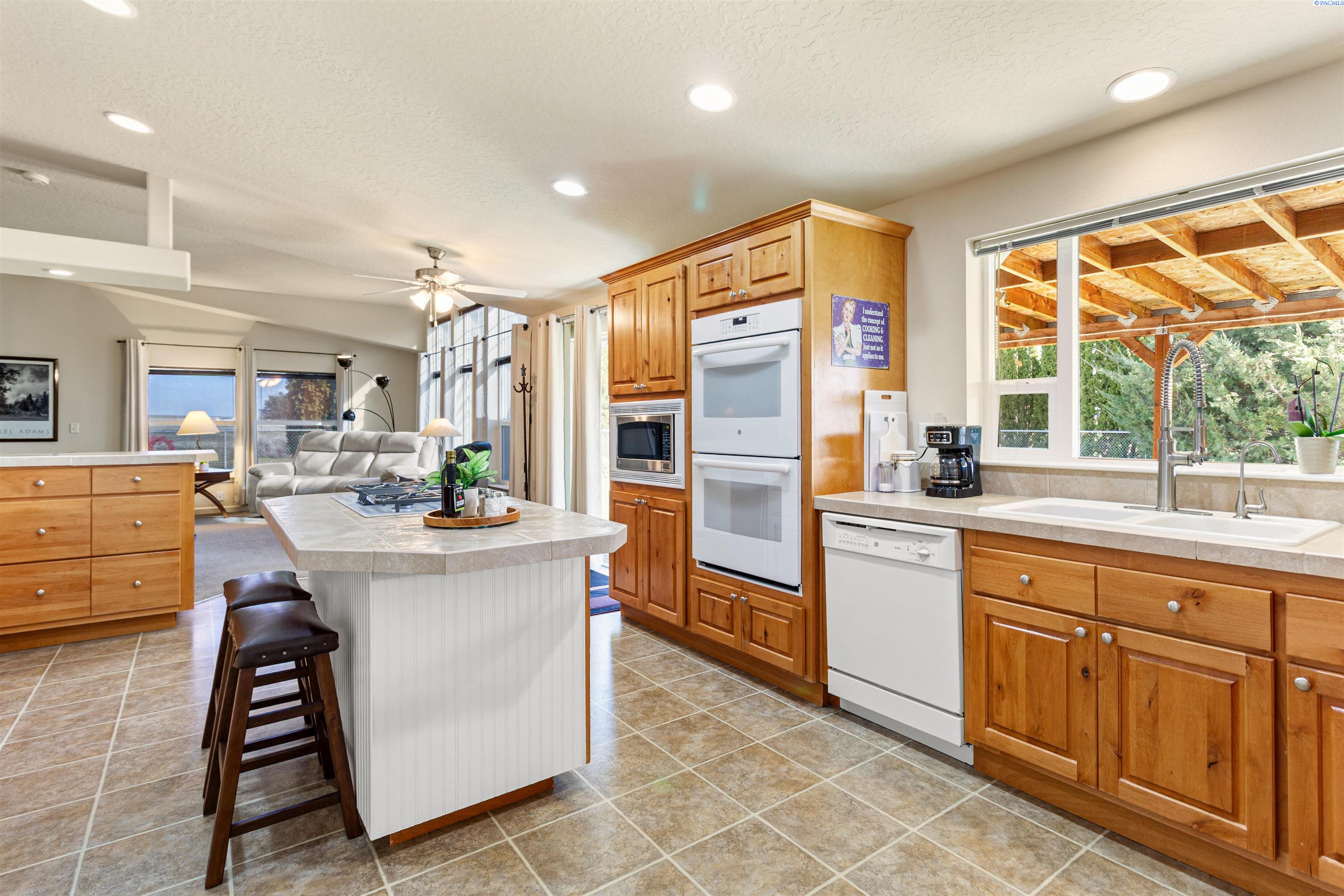 13282 East Ruppert Road Benton City, WA 99320 - Photo 10 of 35 Gallery Image 10